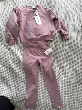 Girls' Mauve Ruffle Sweatshirt & Leggings Matching Set